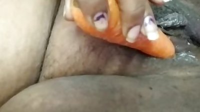 Tamil Girl carrot sex squirting
