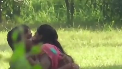 Indian girl Fucked in public Scandal MMS